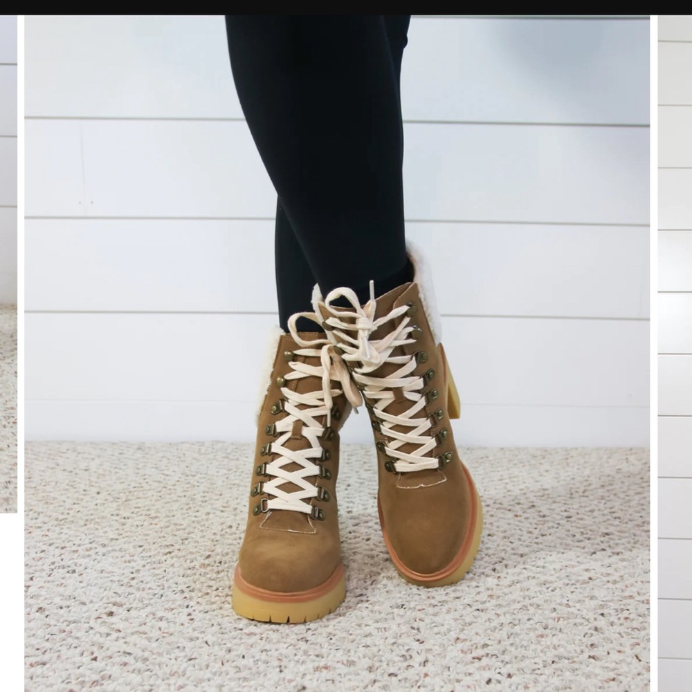 Women’s Platform Boot - Picture 2 of 2
